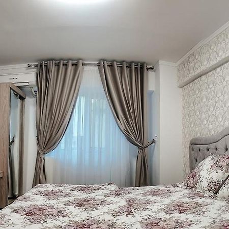 Luxury Radox Apartment Buzau City Center Exteriér fotografie