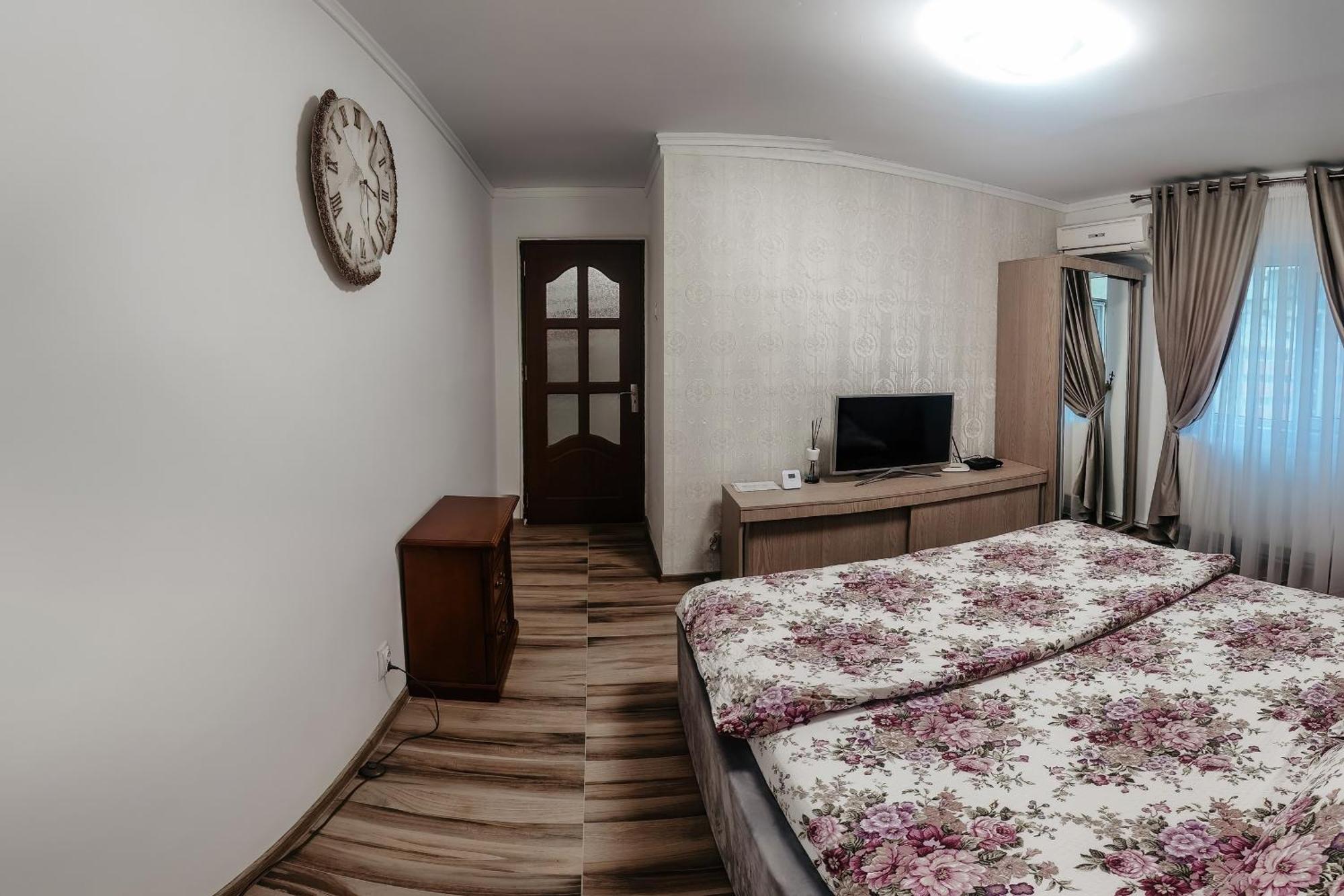 Luxury Radox Apartment Buzau City Center Exteriér fotografie