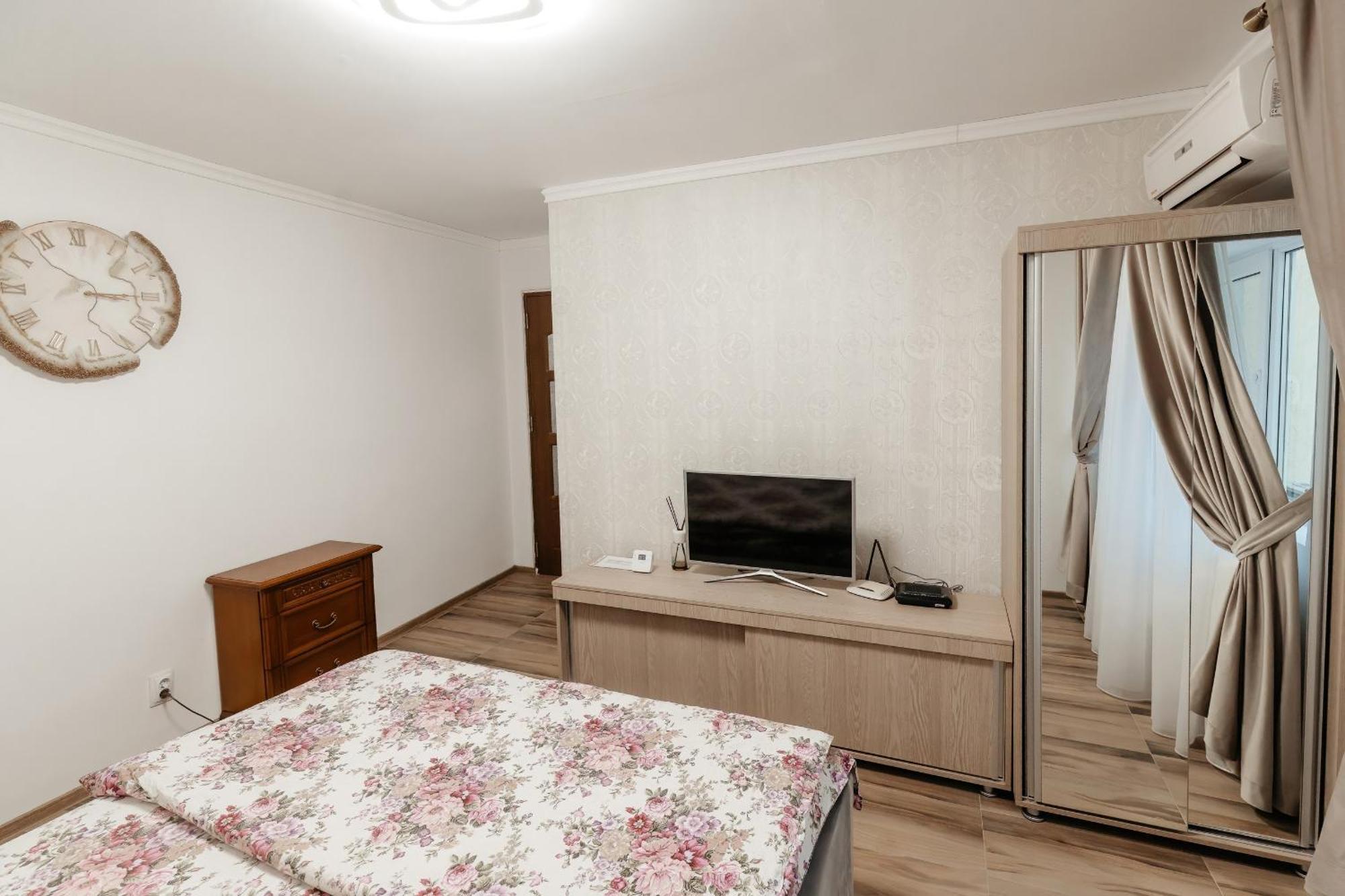Luxury Radox Apartment Buzau City Center Exteriér fotografie